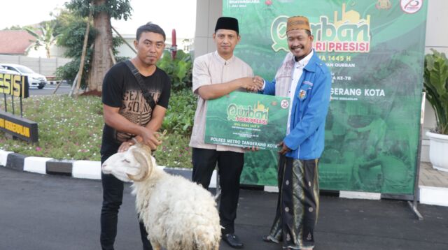 Polres Metro Tangerang Kota Salurkan 61 Hewan Kurban