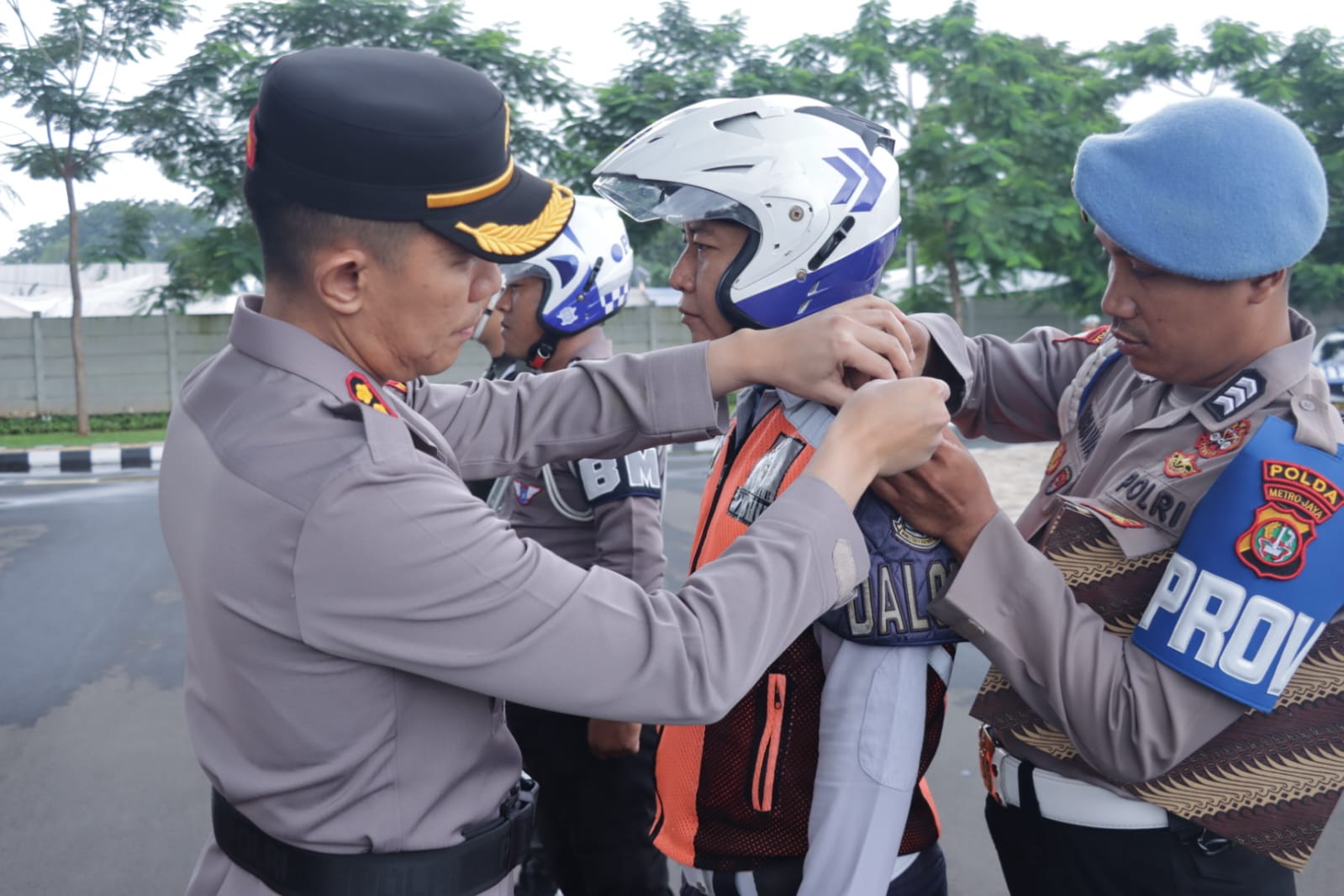 Polres Metro Tangerang Gelar Apel Operasi Keselamatan Jaya 2025