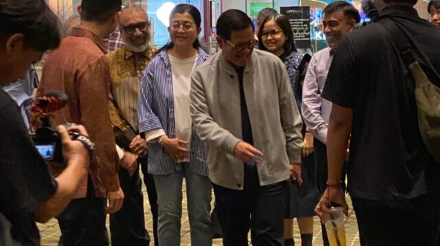 Pramono Anung Berurai Air Mata