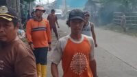 Pemeritah Desa Cogreg Menggelar Jumat Bersih.