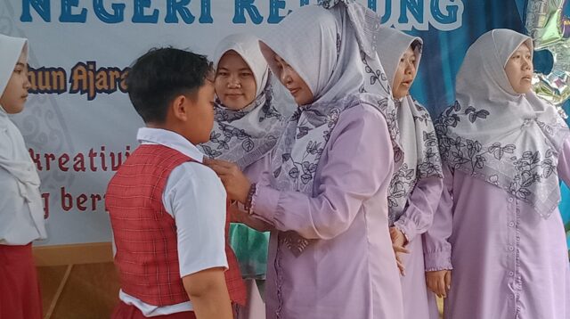 Pelepasan Siswa Kelas 6 SD Negeri Kedaung
