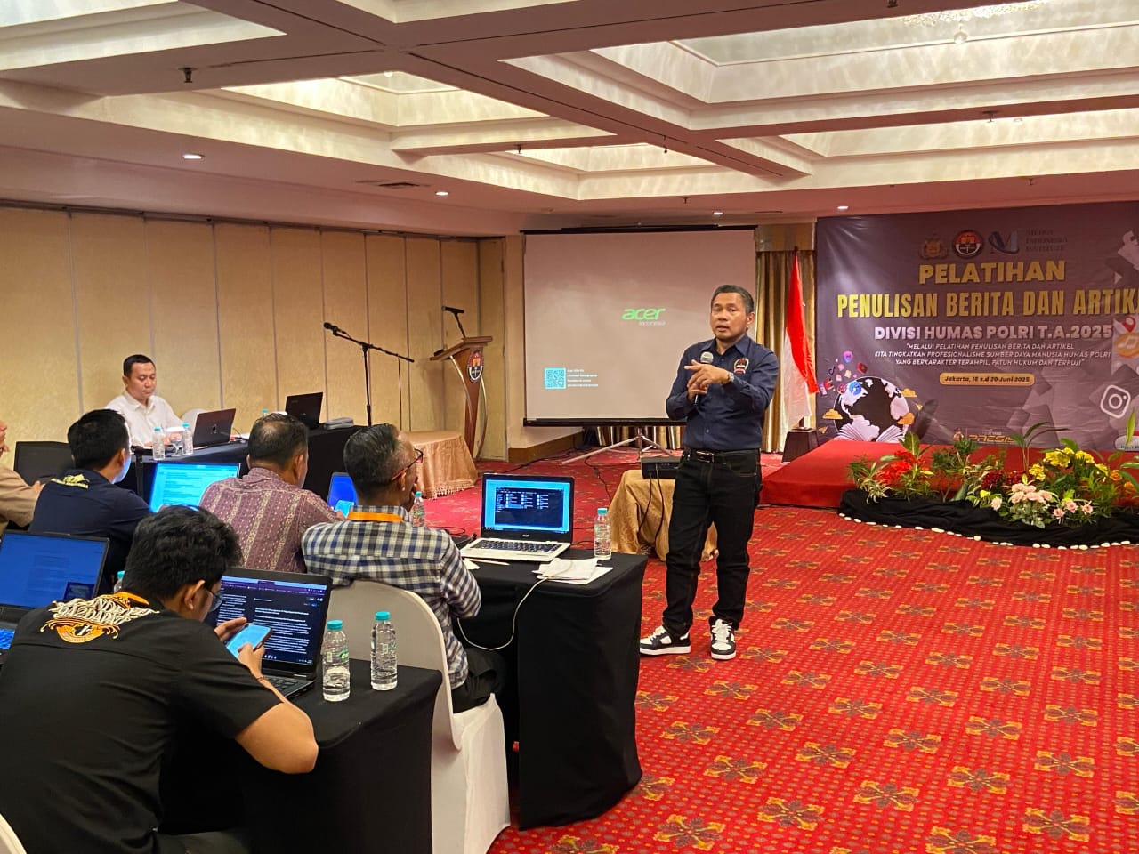 Ikuti Pelatihan AI Divhumas Polri