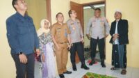 Kapolresta Tangerang Serahkan Kunci Bedah Rumah